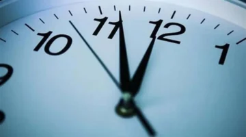 التوقيت الشتوي 2025 في مصر: تأجيل عقارب الساعة 60 دقيقة منتصف الليل وتأثيره على الحياة اليومية